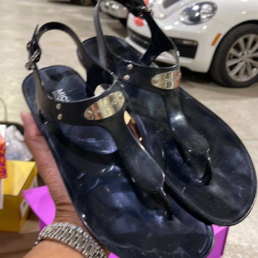 Black Michael Kors flip flops
